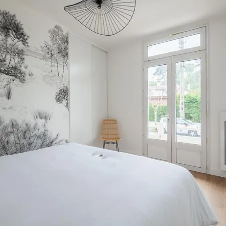 A Bright Cocoon For A Pleasant In Apartamento Arcachon