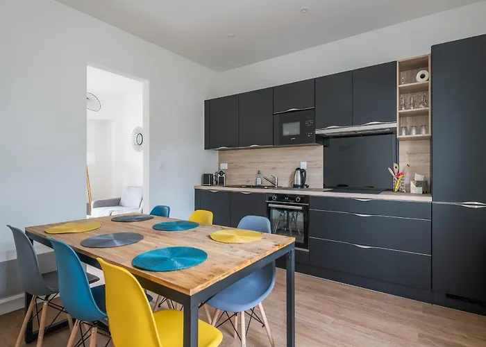 A Bright Cocoon For A Pleasant In * Arcachon