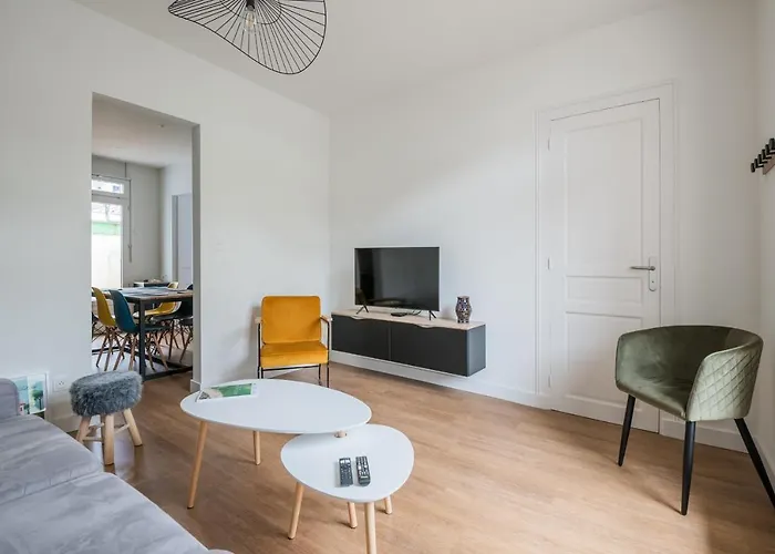 A Bright Cocoon For A Pleasant In * Arcachon