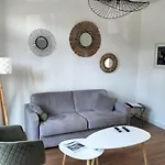 Cocon Lumineux à 2 Ch Appartement *